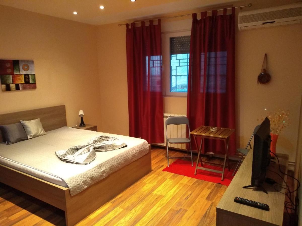 Castel Bianco Apartment Belgrad Exterior foto